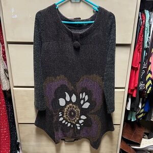 Floral Patterned Gray and Purple Women's Top